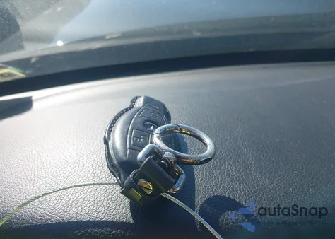 2016 Mercedes-Benz C 300 4Matic/Luxury 4Matic/Sport 4Matic from USA, damaged, VIN 55SWF4KB4GU144465